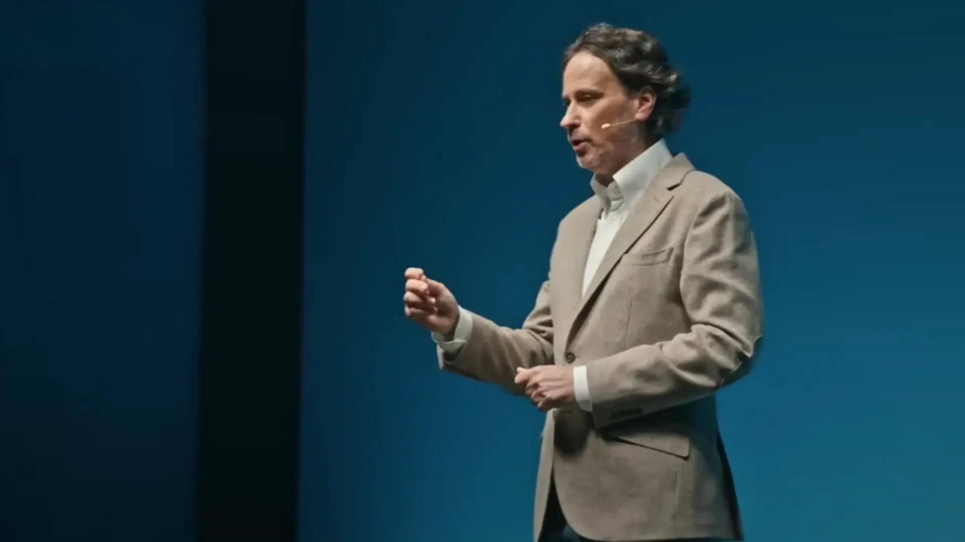 Víctor Küppers: "Admira ser buena persona, porque eso supone un esfuerzo"