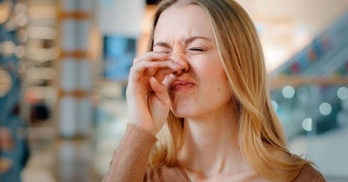 ¿Resfriado que no se quita? Podría ser rinitis alérgica invernal: Estas son las señales clave