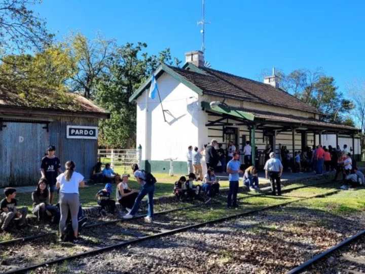 Entre tortitas negras, lechón de campo y empanadas al disco, escapadas para disfrutar el fin de semana con fiestas populares