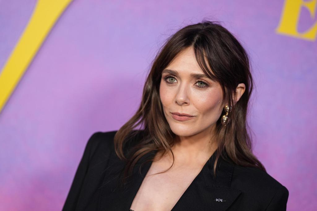 Elizabeth Olsen’s Plunging & Daring Look Shows an Unexpected Change in Her Red Carpet Fashion