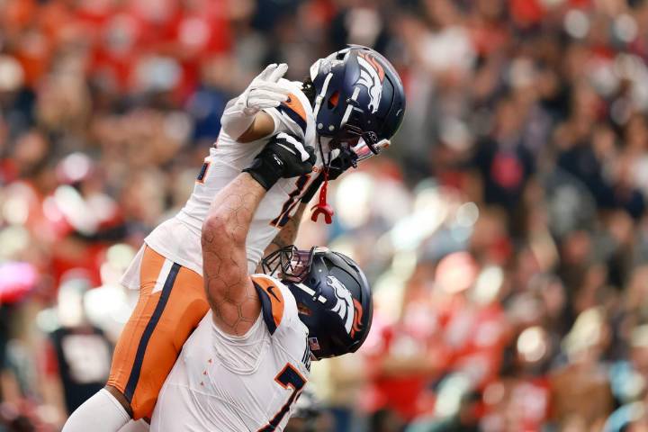 Why Broncos' ugly win in Houston showcases traits of a real contender