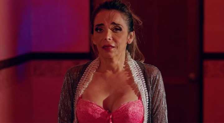 Lucy Bacigalupo sorprende en un papel nunca has visto con "Sirenas"