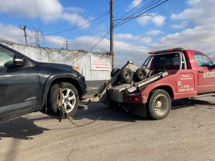 DeWine vetoes attempt to put car theft victims back on the hook for towing fees