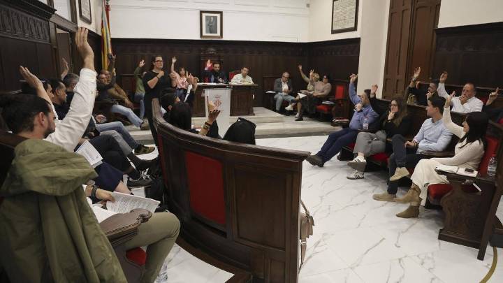 Unanimidad desde Sagunt para reclamar mejoras en la atención al cáncer de mama