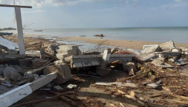 Chicago couple in Jamaica during Hurricane Melissa provides clean water in storm aftermath
