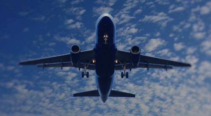 PELIGRO en Estados Unidos: Estos son los aeropuertos con MÁS retrasos y cancelaciones por el cierre del gobierno