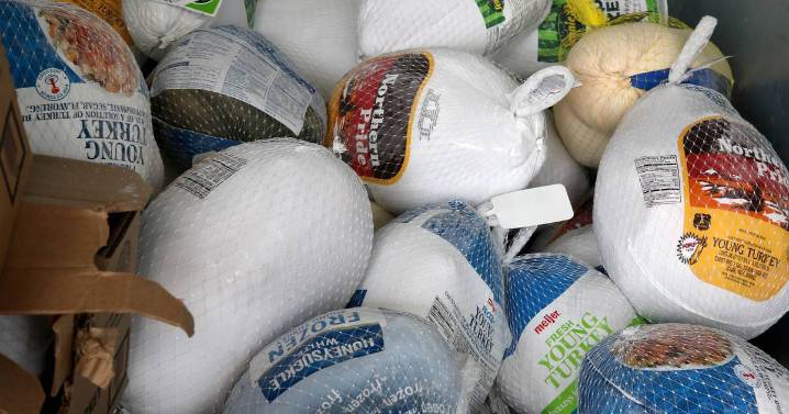 Thanksgiving turkey prices lower this year