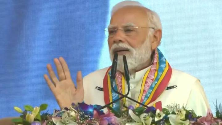 Congress left people on their own; today Chhattisgarh is being freed from Naxal terror: PM Modi