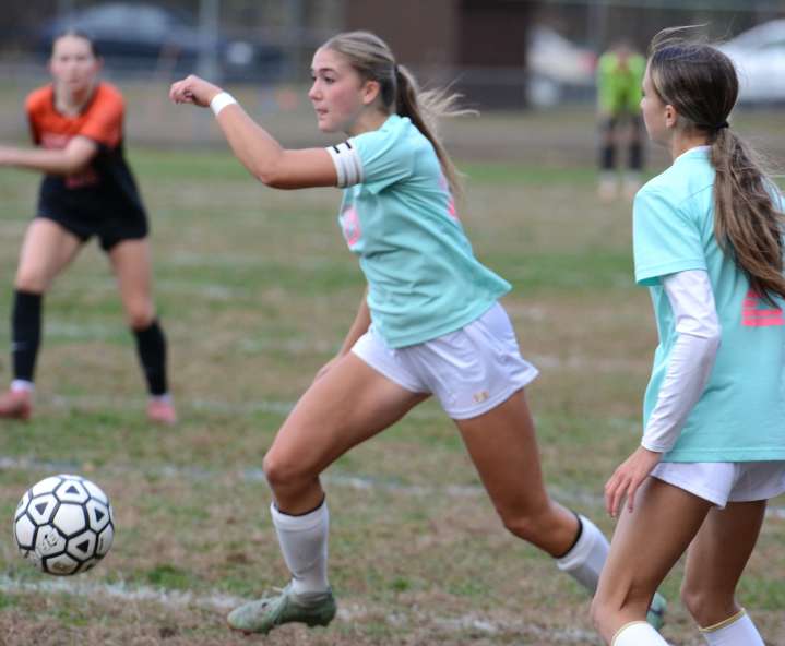 Girls Soccer State Tournament Roundup: Hampshire, Southwick advance via OT thrillers