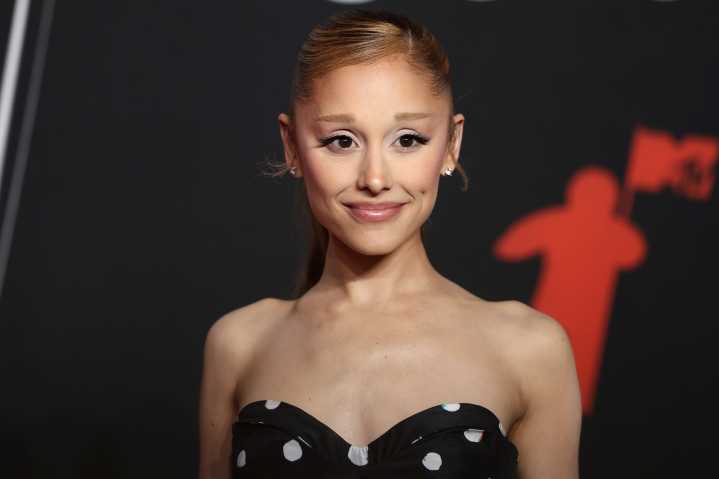 Ariana Grande se suma a la temporada 13 de 'American Horror Story'