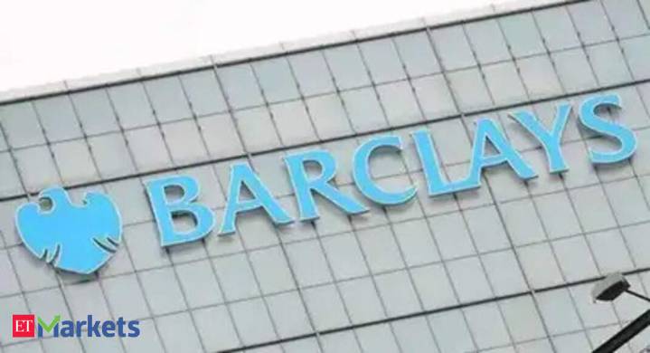 Barclays lifts S&P 500 target to 7,400 on megacap tech strength