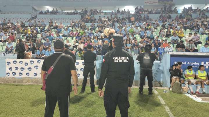 Policía Auxiliar brinda seguridad en partido Jaiba Brava vs Alebrijes de Oaxaca