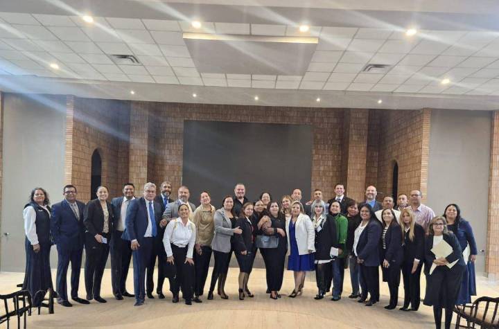 Toma protesta nueva Dirigencia del STUAC