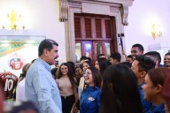 Jefe de Estado declara instalado Consejo de Gobierno Estudiantil
