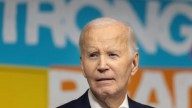 Biden afirma que Trump ha "destrozado" la democracia en una dura crítica
