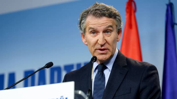 Feijóo eleva el tono ante la protesta del domingo y acusa a Sánchez de evadir responsabilidades