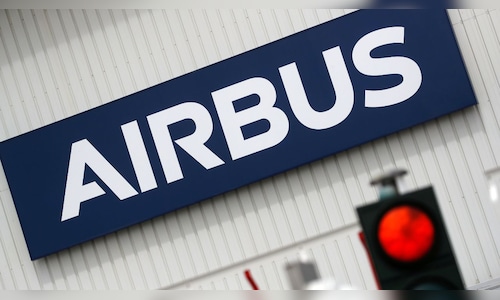 Airbus cuts 2025 delivery target after A320 panel flaws trigger large inspections