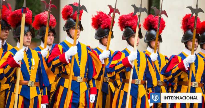 Vaticano investiga a miembro de Guardia Suiza por antisemitismo: habría insultado a 2 mujeres judías