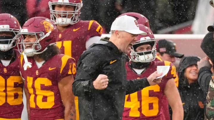 College football Week 13: No. 16 USC at No. 6 Oregon top game as CFP and conference races take shape