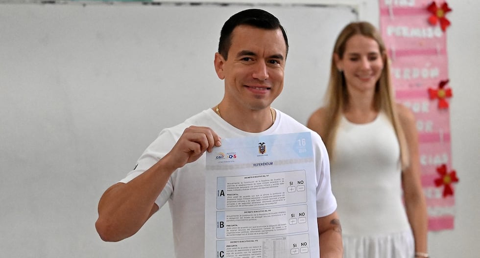 Referéndum en Ecuador: “Seguimos con la misma fuerza”, dice el presidente Daniel Noboa al votar en la consulta