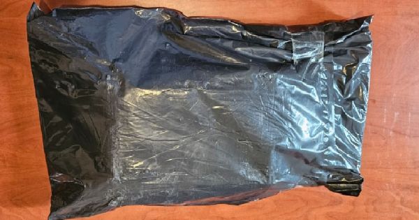 Salteño indignado por su compra en Mercado Libre: el extraño paquete que le llegó