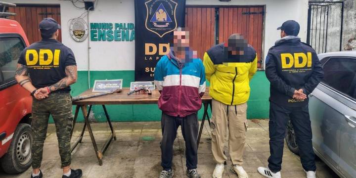 Detuvieron a dos sospechosos de robar cables de alta tensión en el complejo industrial de YPF en Ensenada