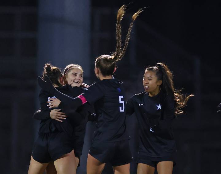 Cicero-North Syracuse girls soccer rolls over Liverpool to 3-peat as Class AAA champion (photos)