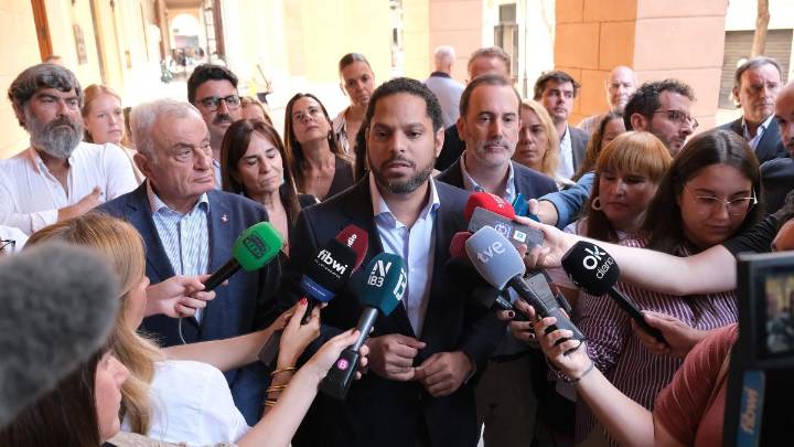 Vox exige al PP que designe ya a un candidato en Valencia en su primera toma de contacto