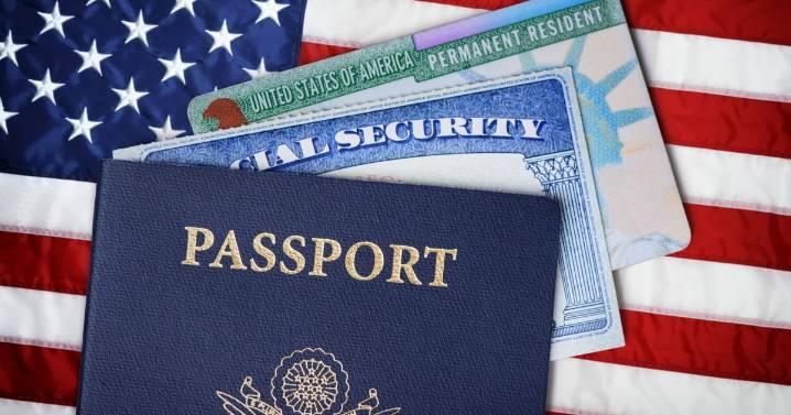 EEUU endurece controles: nueva regla biométrica para viajeros con green card desde 2025
