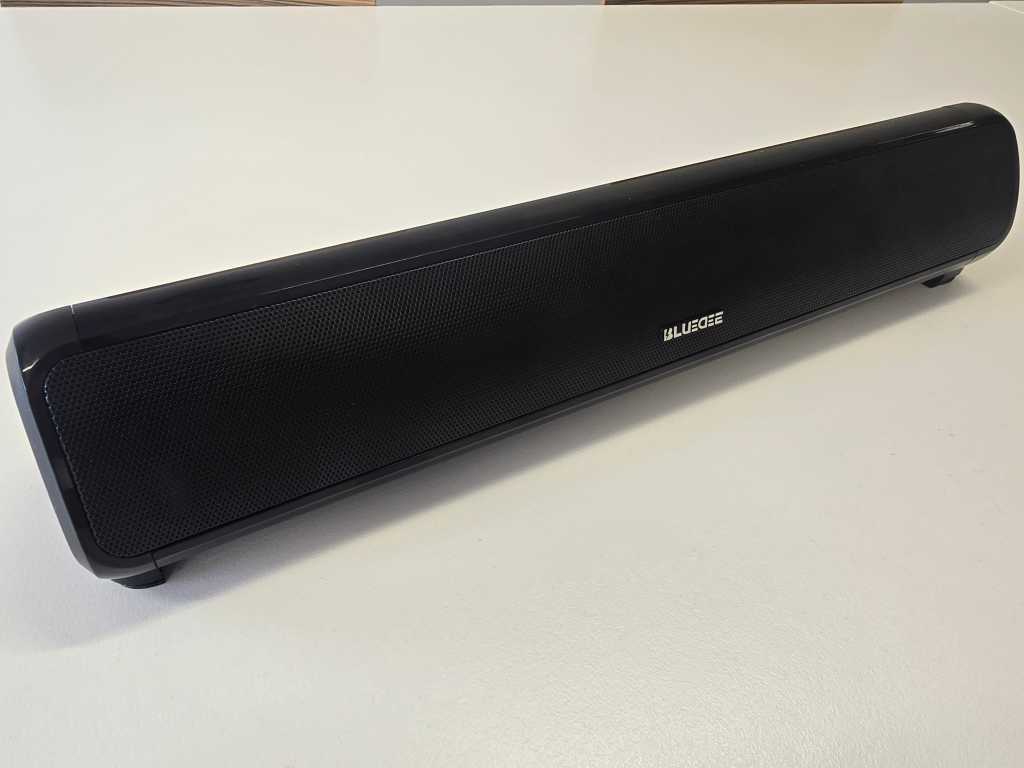 I ditched my PC speakers for a soundbar and never looked back