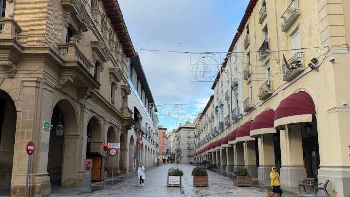 El 29 de noviembre, Huesca enciende la Navidad con un renovado despliegue de luces en casi 40 calles