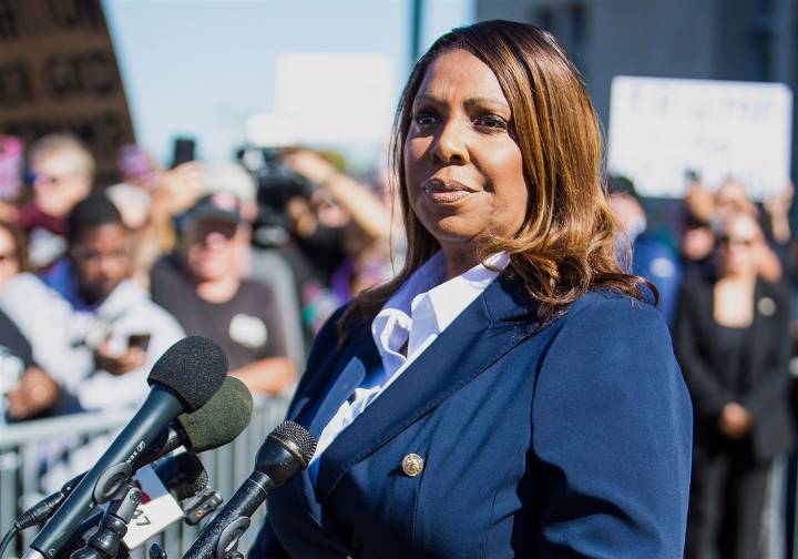 Judge tosses DOJ lawsuit challenging a New York law barring immigration agents from state courts