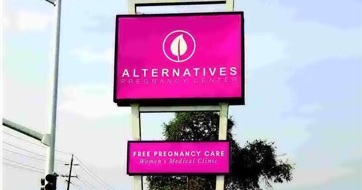 Anti-abortion pregnancy centers expand services