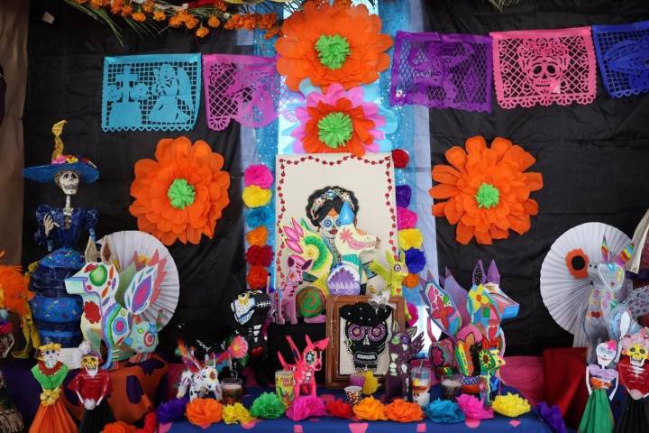 Concluye con éxito el Taller de Alebrijes para personas adultas mayores