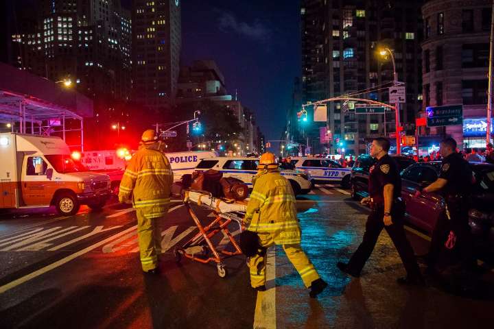 Seis bomberos heridos tras la explosión de un automóvil en el Bronx