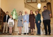 La gaiata ganadora del ‘XI Concurs de gaiates de mà’ luce ya en el hall del Ayuntamiento de Castellón