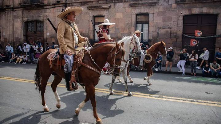 Rutas alternas para evitar cierres viales por desfile del 20 de noviembre