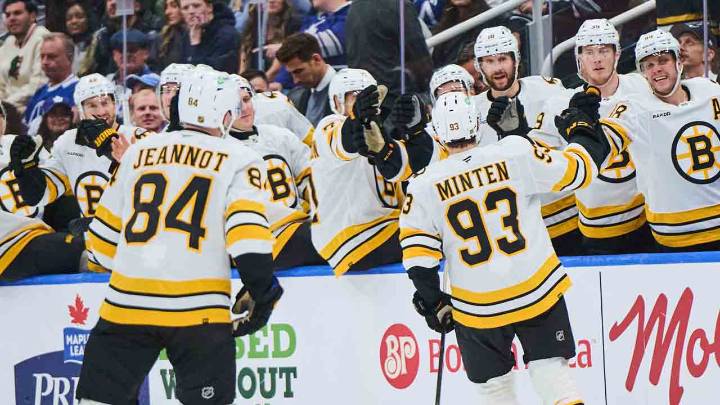 Former Maple Leaf Minten caps off wild sequence with game