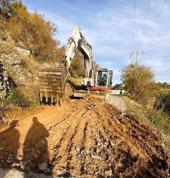 Comienzan las obras de arreglo del camino de Ronda a Cartajima, dañado por los últimos temporales