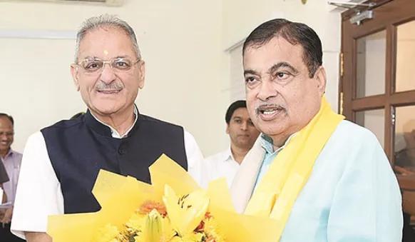 LG Gupta meets Union Minister Gadkari