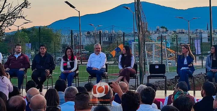 Alfredo Ramírez inaugura macro glorieta en Villas del Pedregal