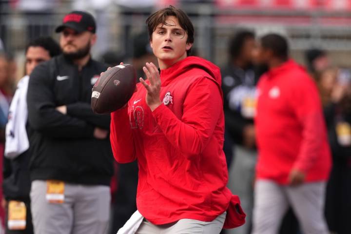 Live updates: Top ranked Ohio State hosts Penn State