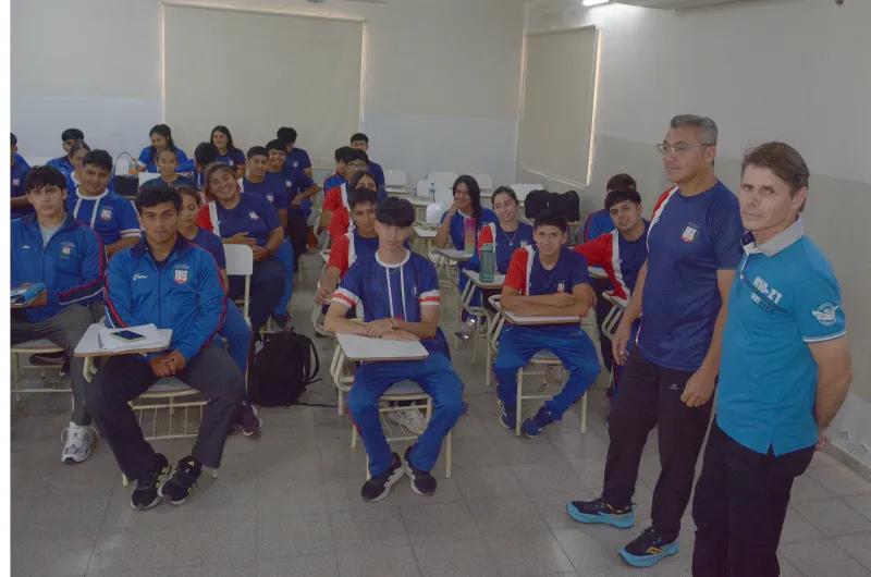 Alumnos del Ins. Jorge Gottau colaborarán en el Maratón