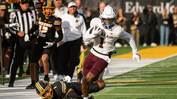 No. 3 Texas A&M's dominant defense overwhelms No. 19 Missouri's freshman QB in 38