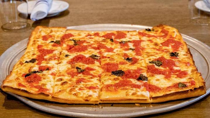Umberto's pizzeria opens in Farmingdale