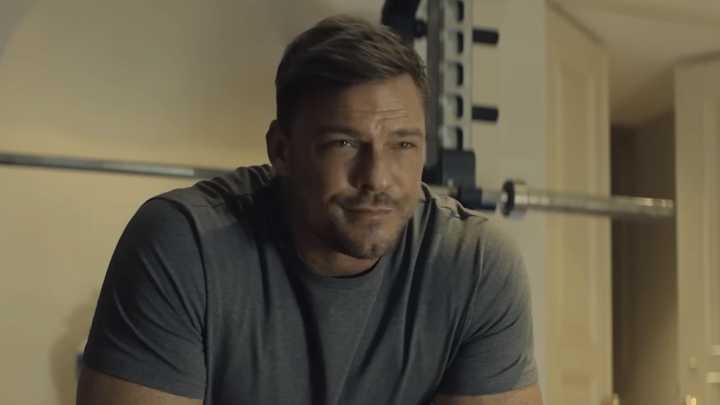 TV Adaptations Don't Always Please Novelists, But What Does Reacher's Lee Child Think About Alan Ritchson's Take?