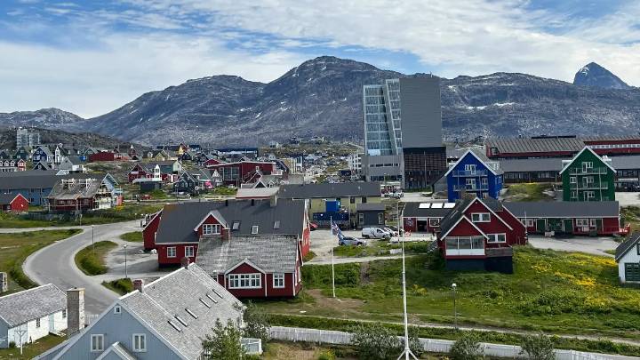 Groenlandia limita el acceso de extranjeros ante interés de EU