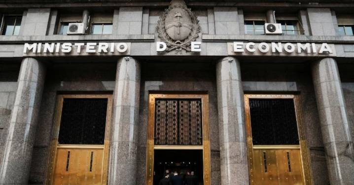Logra Argentina refinanciar el total de sus vencimientos de deuda inminentes