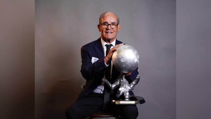 Osvaldo "Pata Bendita" Castro fue inducido al Salón de la Fama del Fútbol Internacional