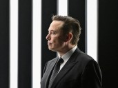 Grokipedia de Elon Musk usa fuentes poco confiables, señala estudio